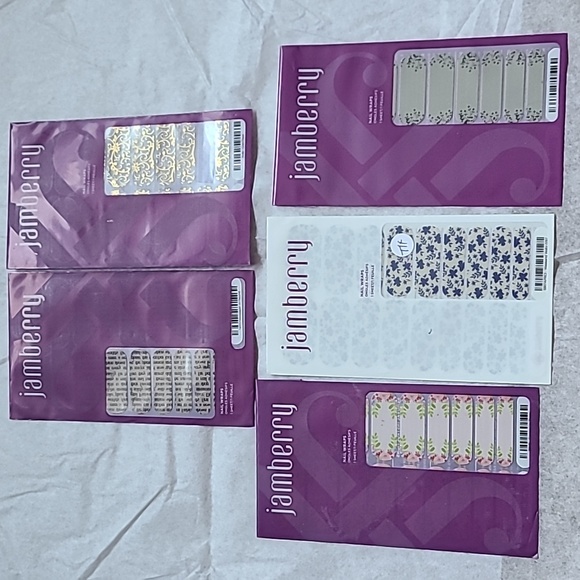 Jamberry Nails - Weekend Waltz, Newspaper on Neutral, Coming up Roses, Gold Flor - Picture 7 of 7